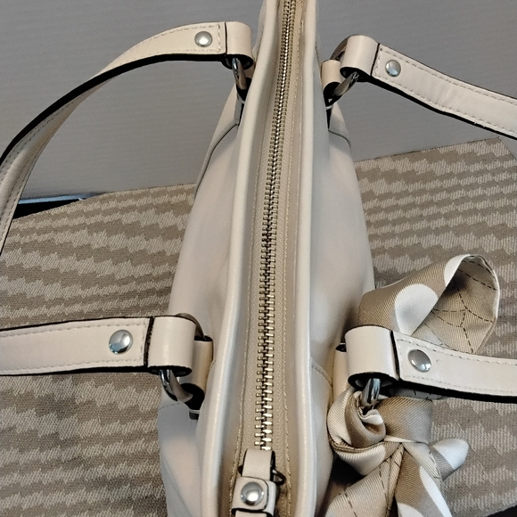 Coach Daisy Mia Cream Leather F-239014 EUC - Picture 8 of 9